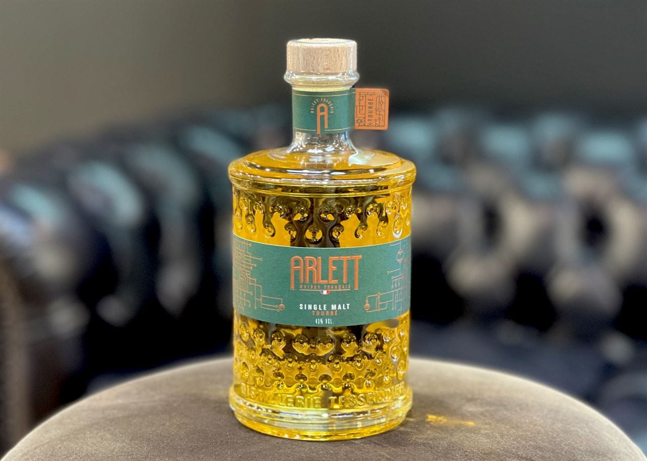 Arlett : la Distillerie Tessendier dévoile un nouveau whisky français