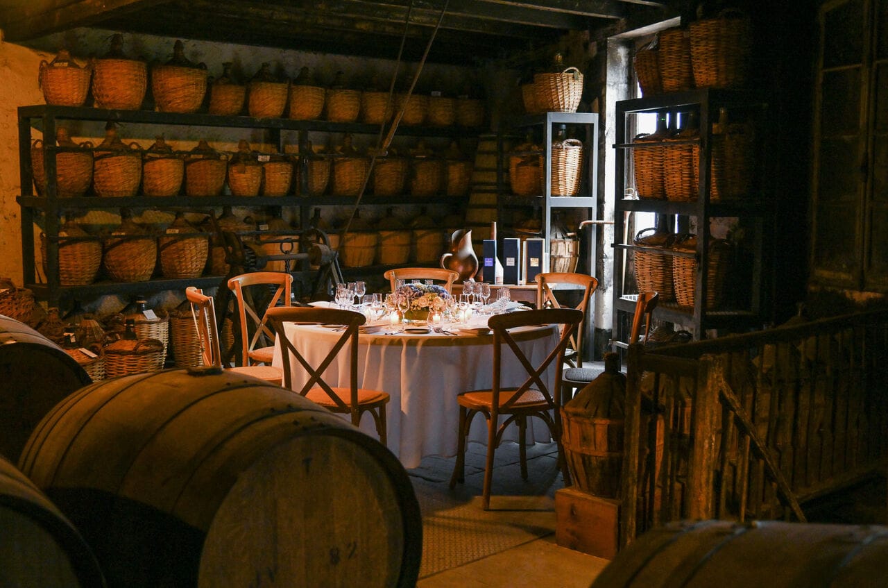Un dîner magique dans les chais : la nouvelle expérience des cognacs Delamain