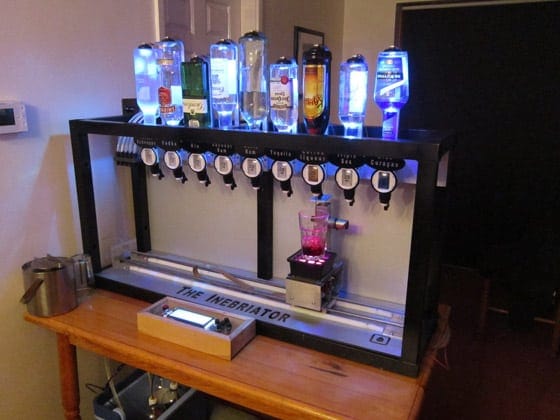 The Inebriator : la machine bartender